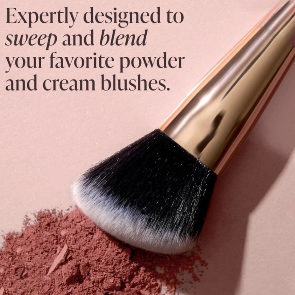 Mally Beauty Blush Brush in Packaging - Soft Pink with Gold Finish - Picture 2 of 3
